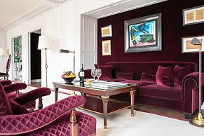 La Reserve Paris Hotel and Spa
