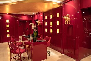 La Reserve Paris Hotel and Spa