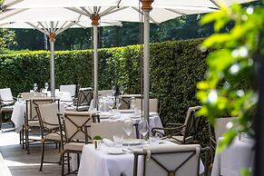 La Reserve Paris Hotel and Spa