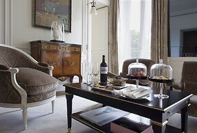 La Reserve Paris Hotel and Spa