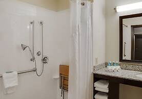 Holiday Inn Express & Suites Nevada by IHG