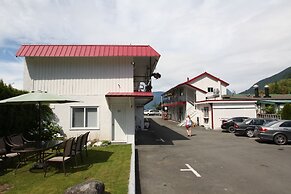 Harrison Spa Motel