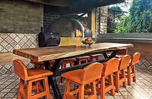 Sachatamia Lodge