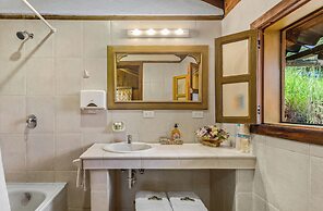 Sachatamia Lodge