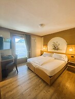Hotel Crosal