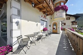 Hotel Crosal