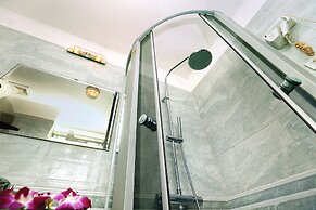 Hanoi Posh Boutique Hotel