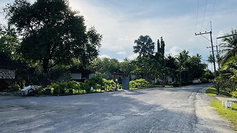 Suan Bankrut Beach Resort