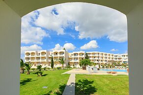 Sovereign Beach Hotel - All Inclusive