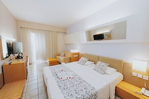 Sovereign Beach Hotel - All Inclusive