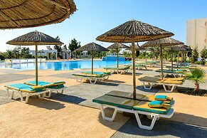 Sovereign Beach Hotel - All Inclusive