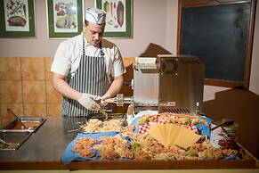 Sovereign Beach Hotel - All Inclusive