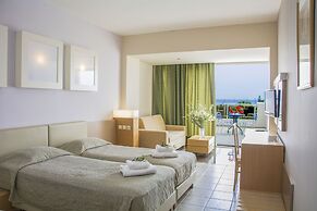 Sovereign Beach Hotel - All Inclusive