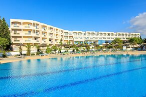 Sovereign Beach Hotel - All Inclusive