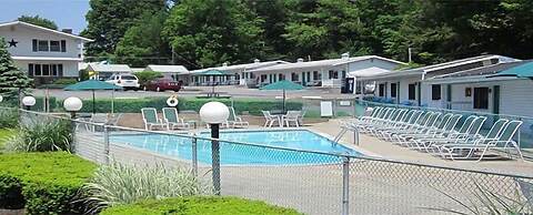 Brookside Motel