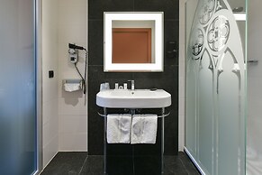 Martin’s Dream Hotel