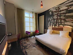 Martin’s Dream Hotel