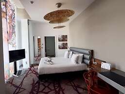 Martin’s Dream Hotel