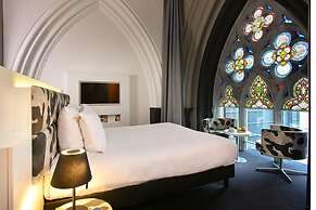 Martin’s Dream Hotel