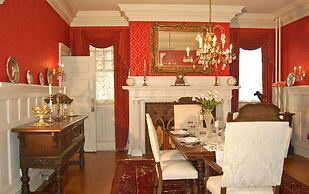 The Albanus Phillips Inn