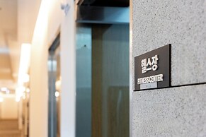 Silla Boutique Hotel Premium
