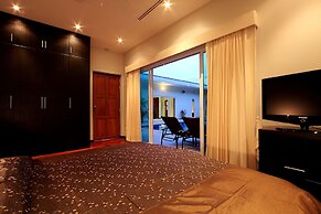 Phuket Lagoon Pool Villa