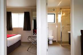 Albert Court Motor Lodge