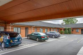 Albert Court Motor Lodge