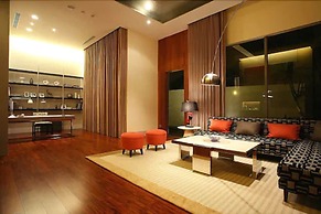 Hung's Mansion