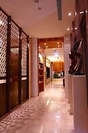 Hung's Mansion