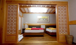 Gyeongju Hwangnamkwan Hanok Hotel