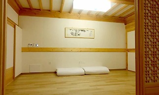 Gyeongju Hwangnamkwan Hanok Hotel