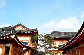 Gyeongju Hwangnamkwan Hanok Hotel