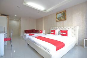 OYO 102 Diamond Residence Hotel