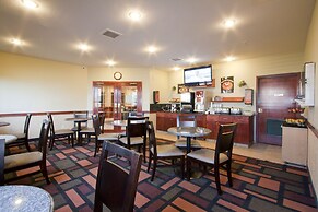 Foxwood Inn & Suites