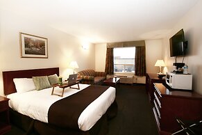 Foxwood Inn & Suites