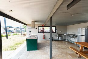 Crestview Tourist Park