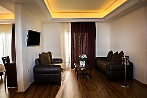 Al Murjan Palace Hotel