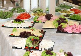 Al Murjan Palace Hotel