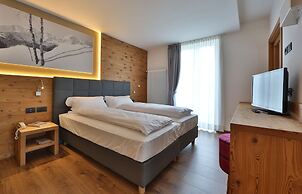 Sassdei My Active Suite Hotel