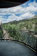 Surf Hotel & Chateau