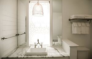 Surf Hotel & Chateau