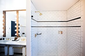 Surf Hotel & Chateau