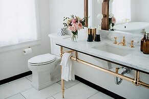 Surf Hotel & Chateau