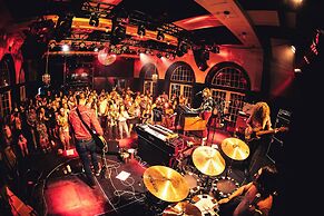 Surf Hotel & Chateau