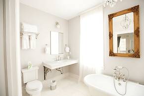 Surf Hotel & Chateau