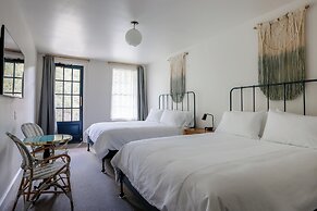 Surf Hotel & Chateau