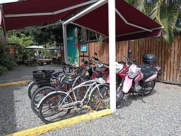 Jaco Lodge Quiet Hotel