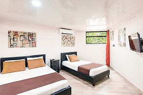 Jaco Lodge Quiet Hotel