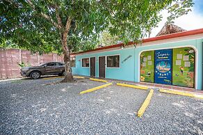 Jaco Lodge Quiet Hotel